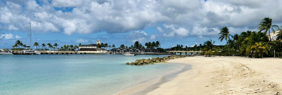 Heywoods Beach, Barbados. (The Complete Barbados Travel Guide - Heywoods Beach, Barbados).